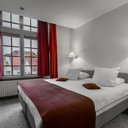 Bourgoensch Hof 3*