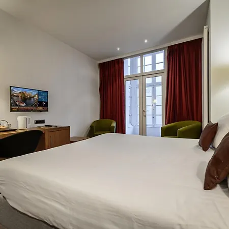 Bourgoensch Hof 3*