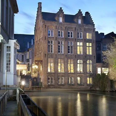 Bourgoensch Hof 3*