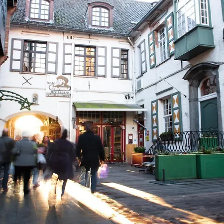 Bourgoensch Hof 3*